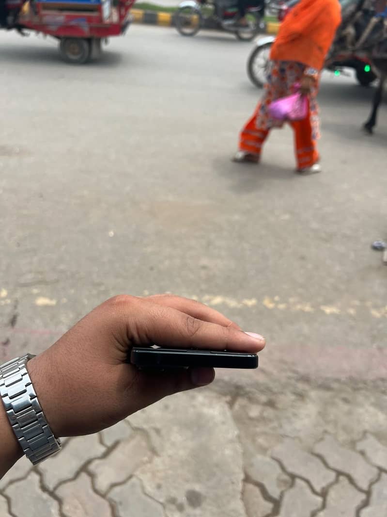 iPhone 15 plus 2