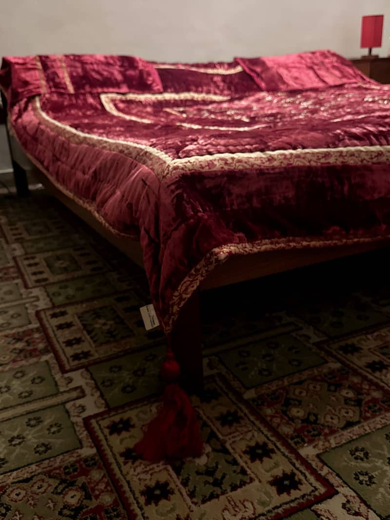 Bedspread 0
