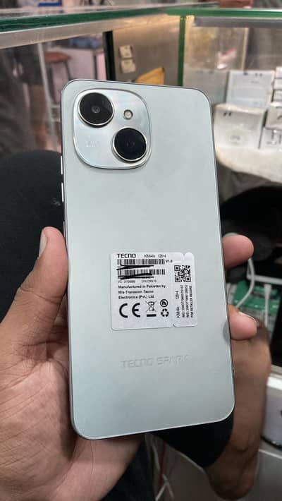 Spark 40c 4/128 without box