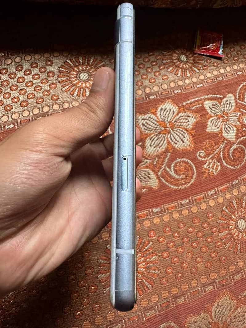 Google Pixel 7a 5