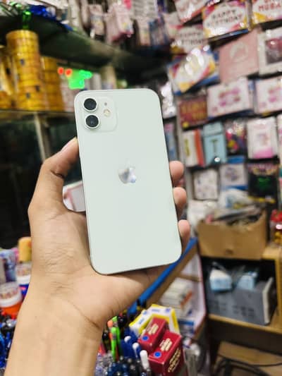 Apple iPhone 12