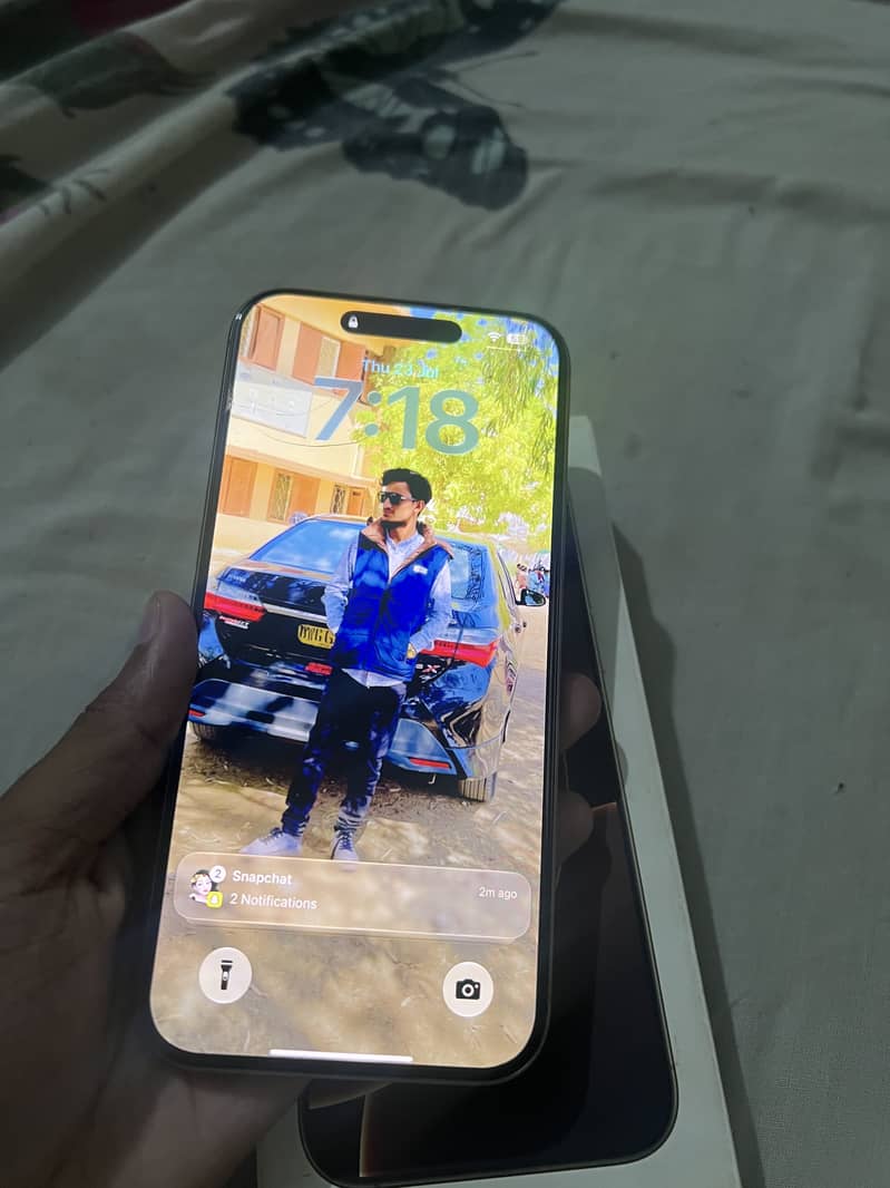 iPhone 16 pro max 3