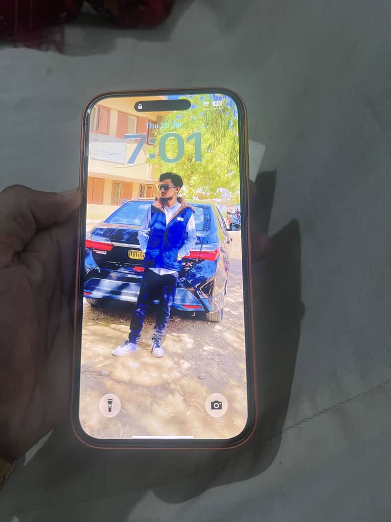 iPhone 16 pro max 4