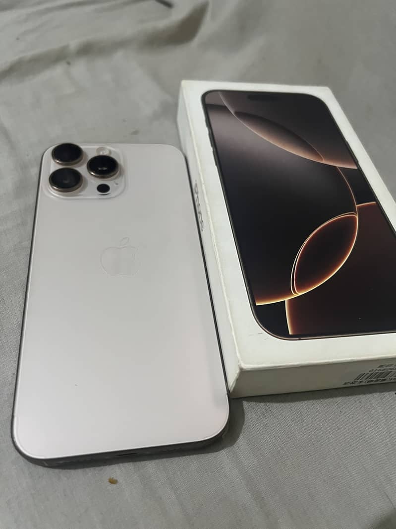 iPhone 16 pro max 5