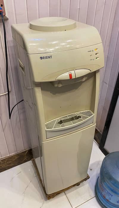 ORIENT WATER DISPENSER