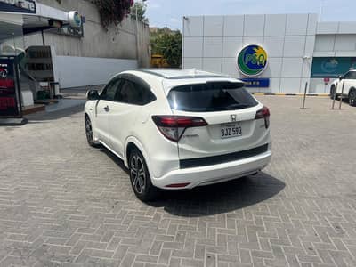 Honda Vezel 2015