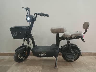 REVOO A04 ELECTRIC BIKE