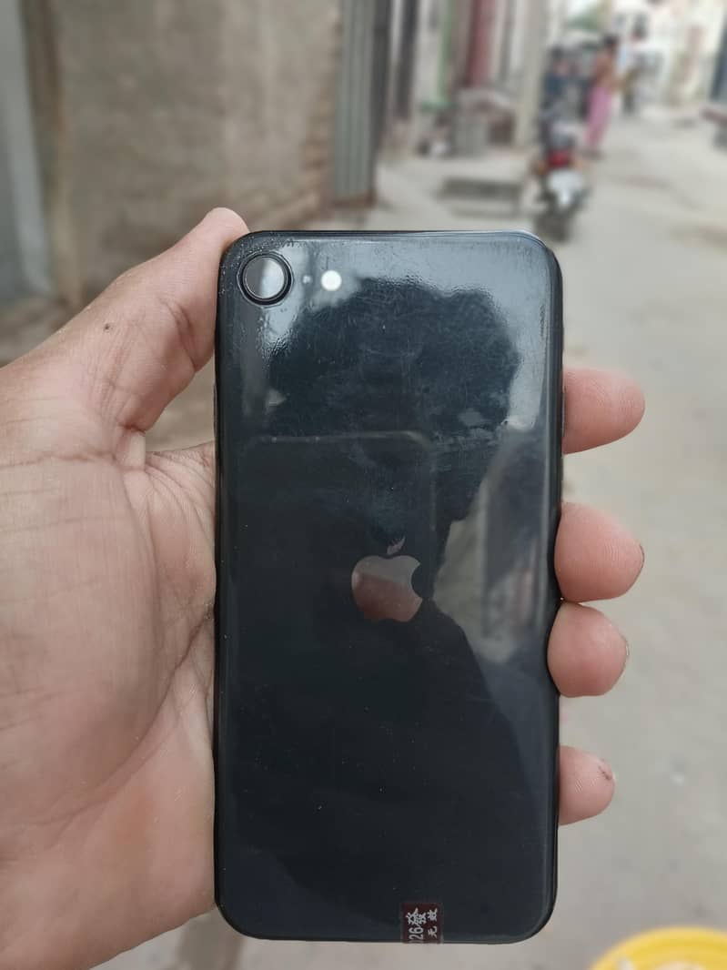 Apple iPhone SE 0
