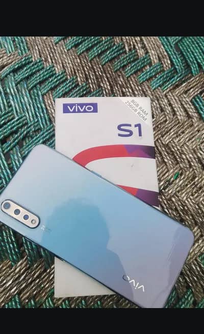Vivo S1