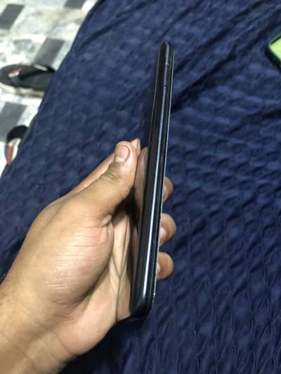 Infinix hot 9 play 4/64gb