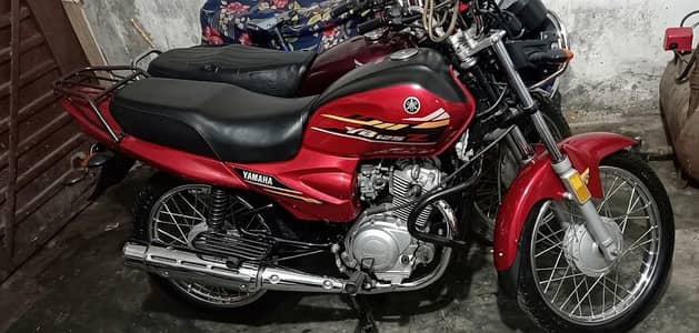 Yamaha 125 YBR z