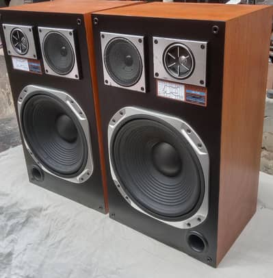 Kenwood speaker