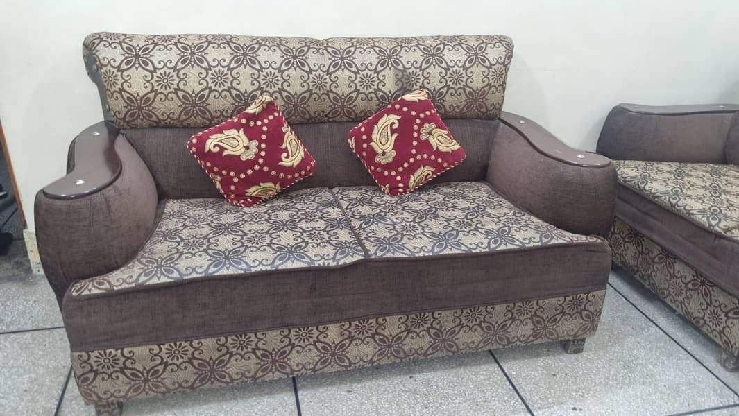 Sofa set 6 seater 3