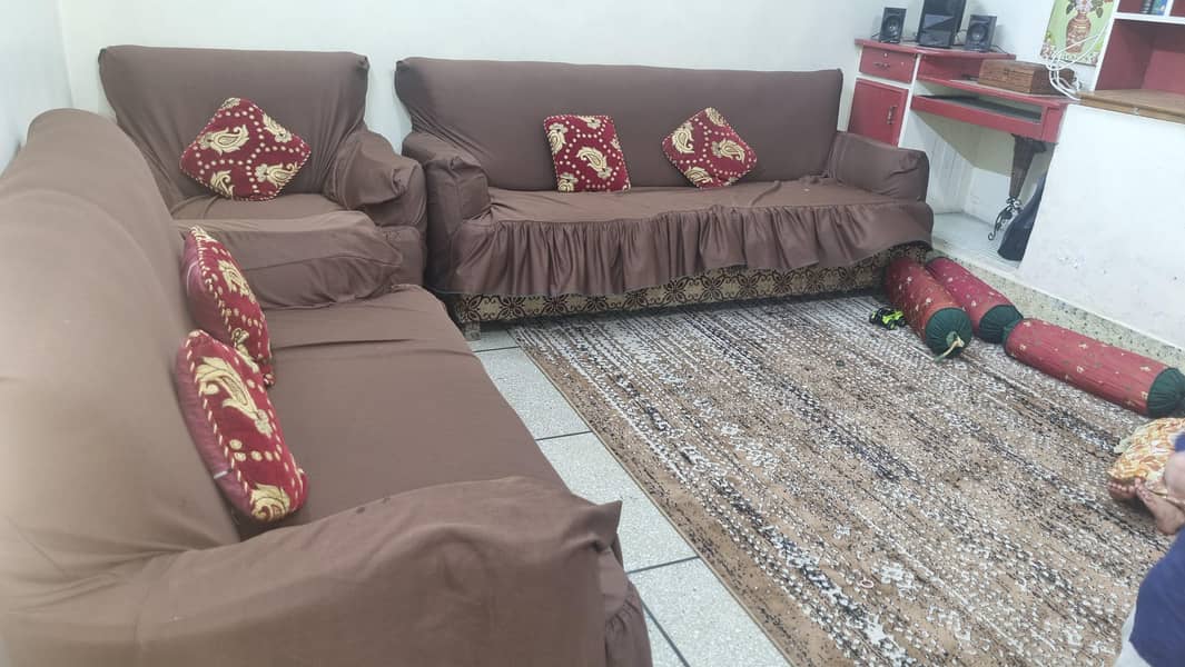 Sofa set 6 seater 4