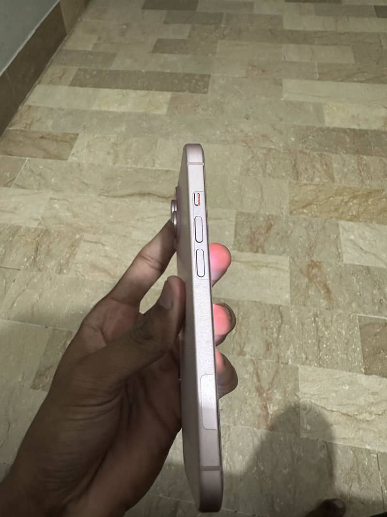 Apple iPhone 15 1