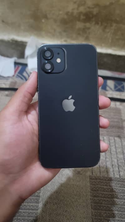 Apple iPhone 12