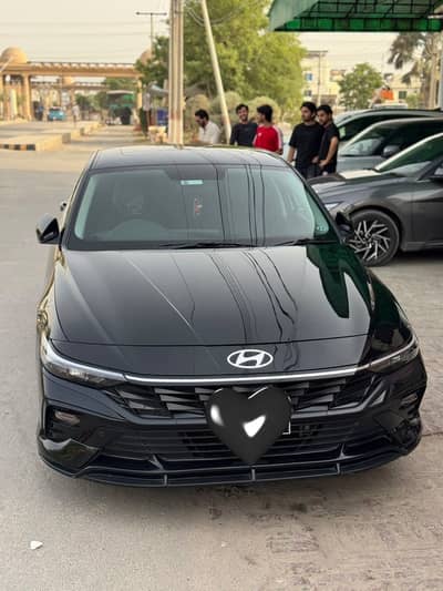 Hyundai Elantra Hybrid 2025 Model