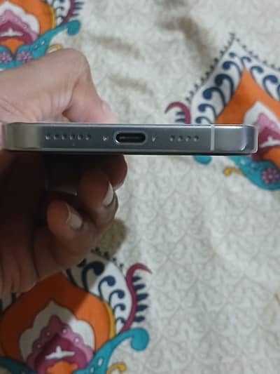Iphone 16 pro max 256 non pta sim time remaining