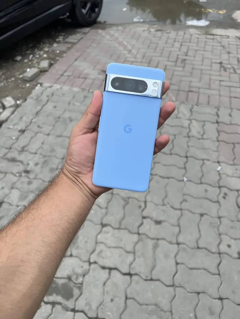 Google Pixel 8 Pro 2