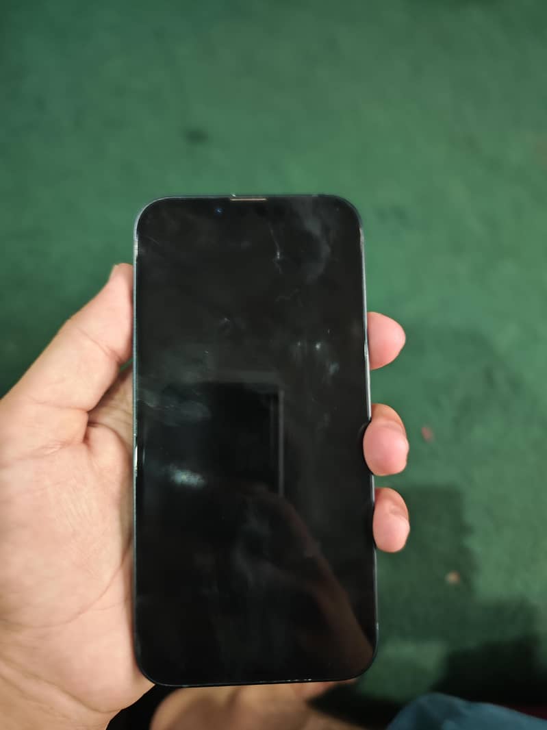Apple iPhone 13 1