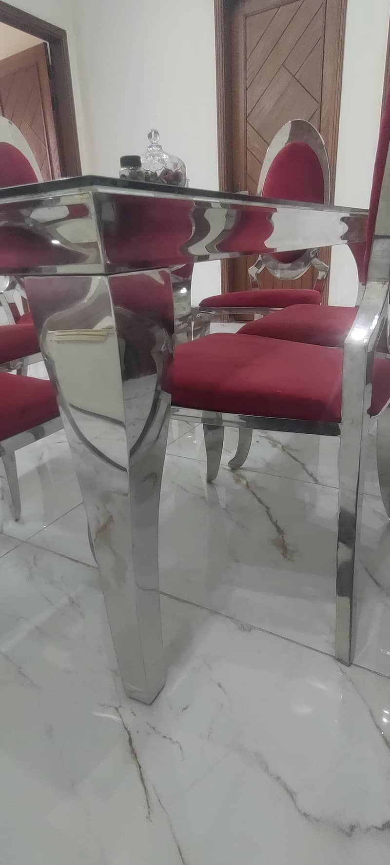 6 seater Dining table 1