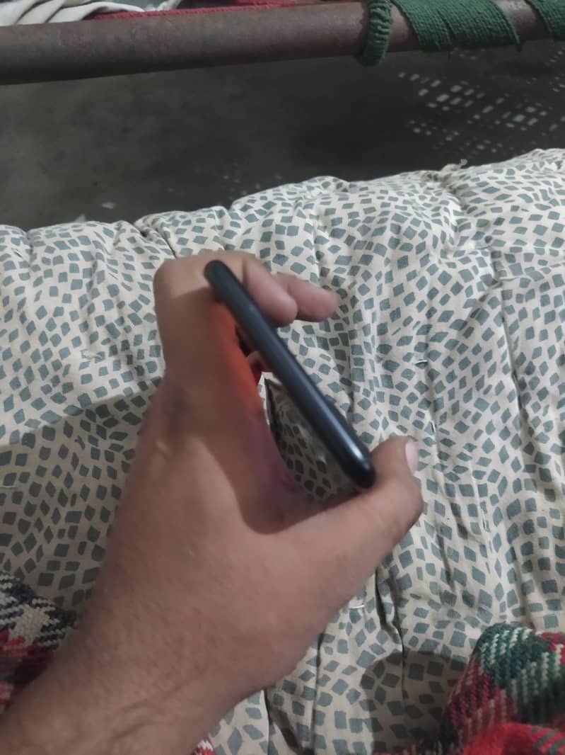Apple iPhone 7 Plus 4
