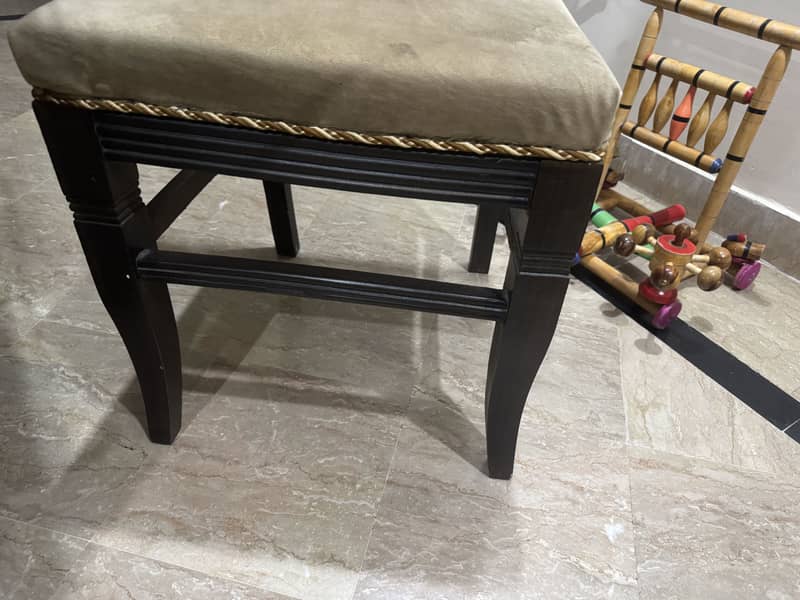 Dining table 6
