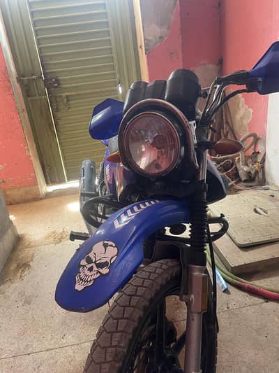 Ybr g 2020 last months model blue colour