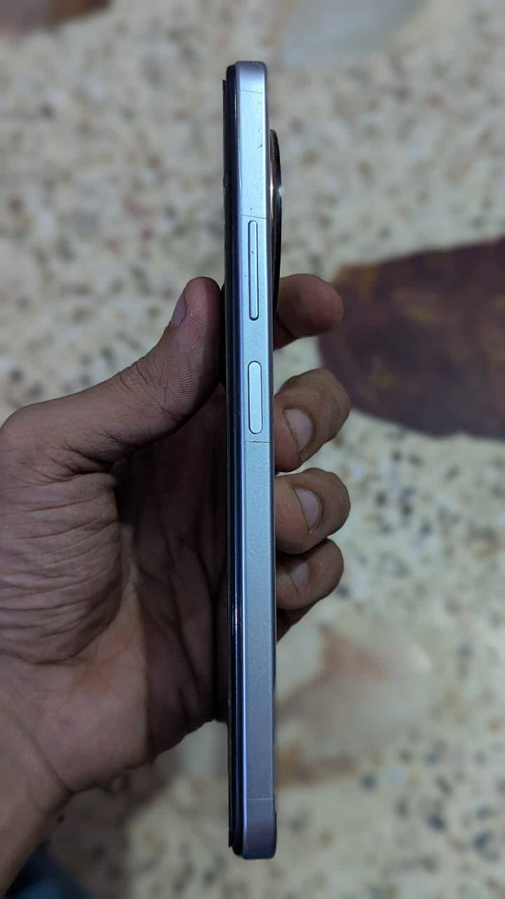 Itel S24 4