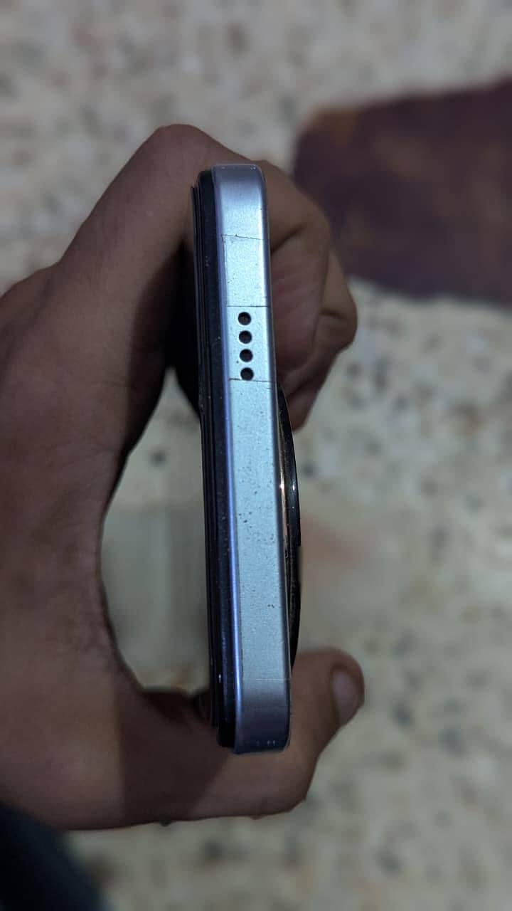 Itel S24 5
