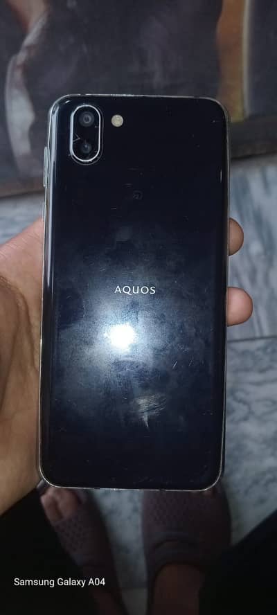 Sharp Aquos R2