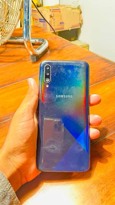 Samsung Mobile A30s 4gb/128gb