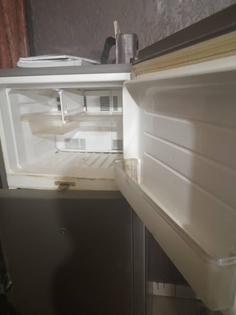 sharp refrigerator 1