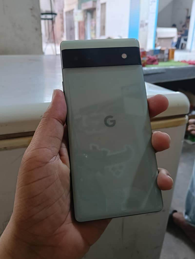 Google Pixel 6a 1