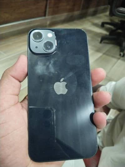Apple iPhone 13
