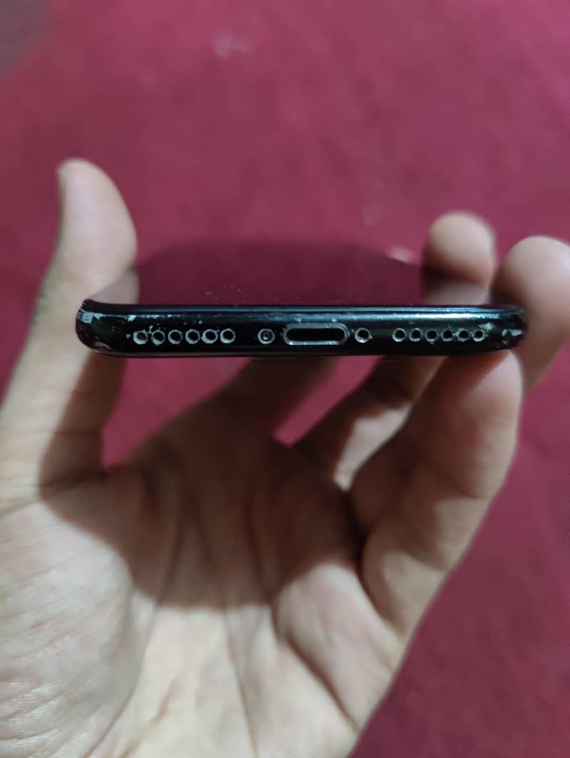 Apple iPhone 7 2