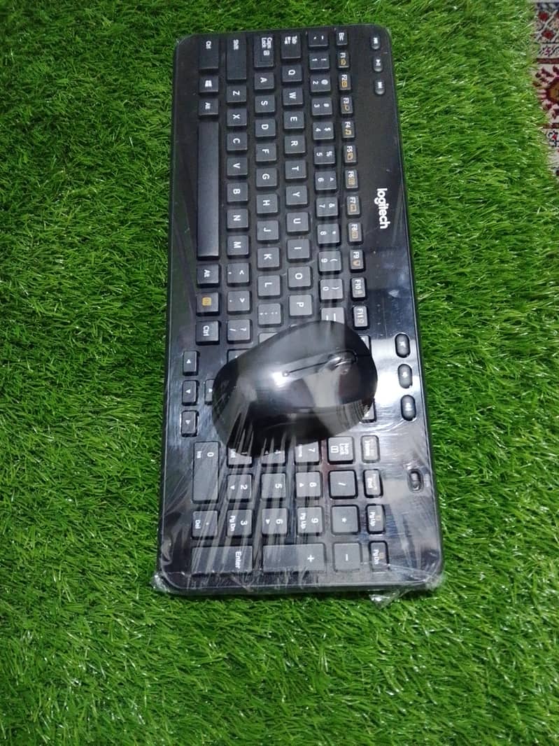 Logitech wireless keyboard mouse 1