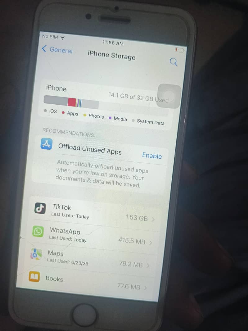 Apple iPhone 7 1