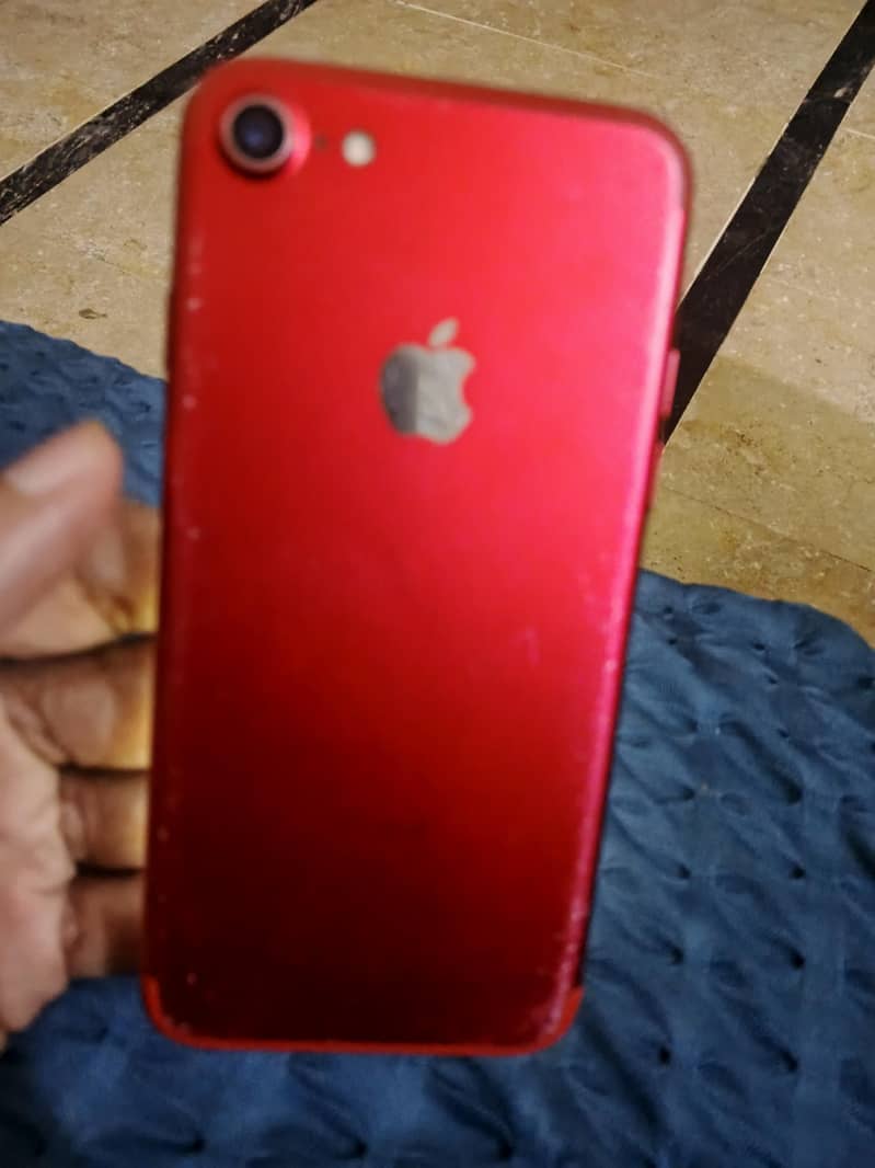 Apple iPhone 7 2