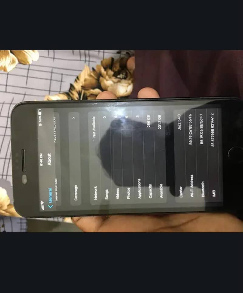 Apple iPhone 8 Plus 1