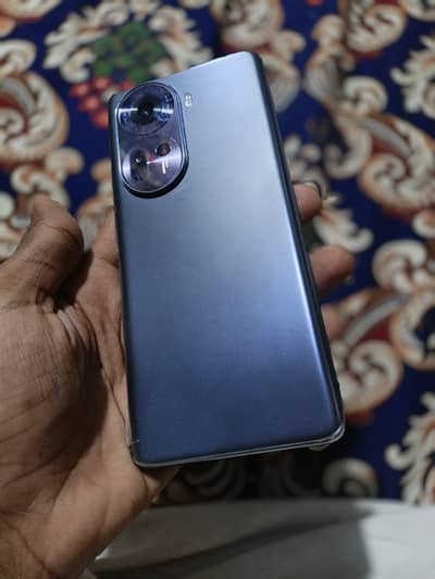 oppo Reno 11 5G with box