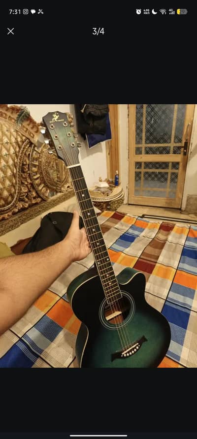 acoustic guitar 