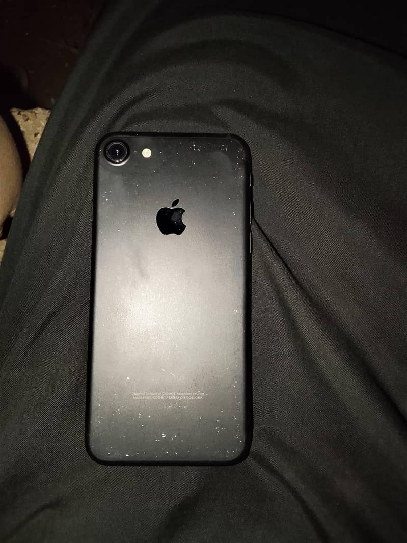 Apple iPhone 7 4