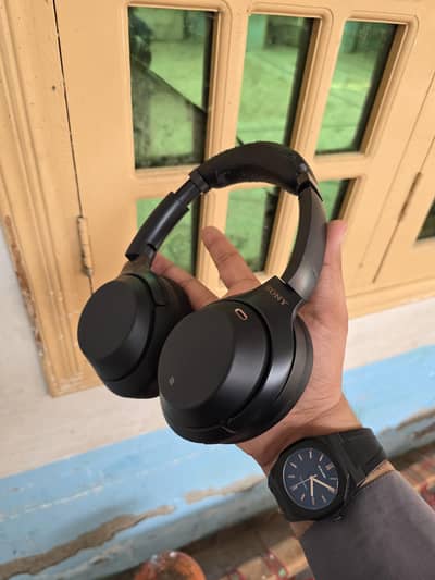 sony XM3 or sennheiser HD 4.50 headphones 