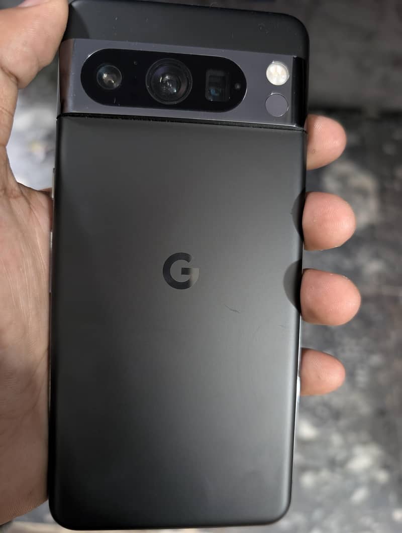 Google Pixel 8 Pro 2