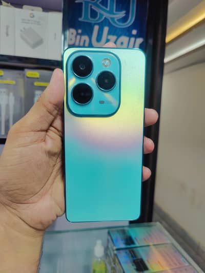Infinix Hot 40