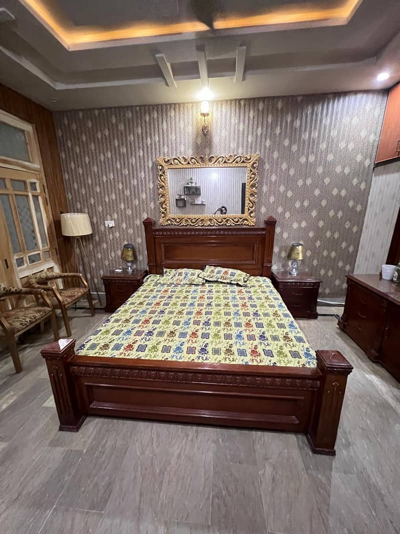 bed set including side table dressing table only 1