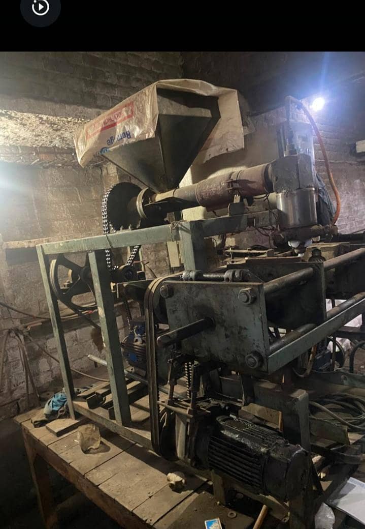 molding machine 9