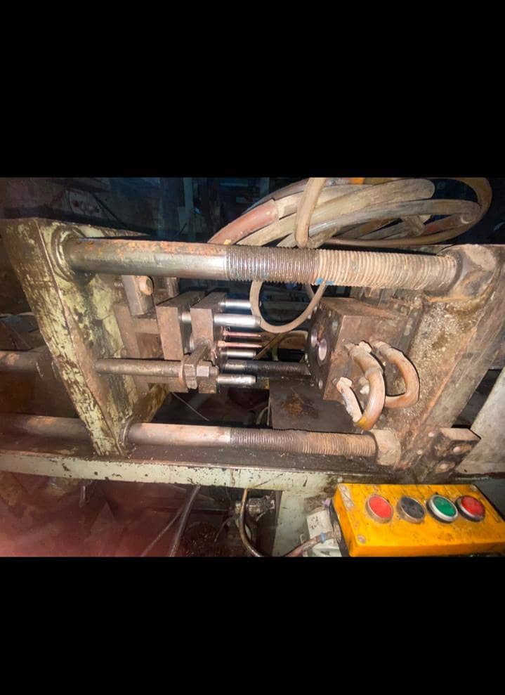 molding machine 12