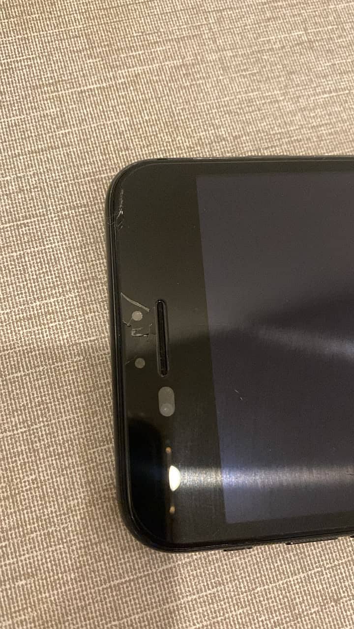 Apple iPhone 7 Plus 2